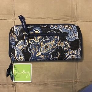 Vera Bradley Travel Organizer